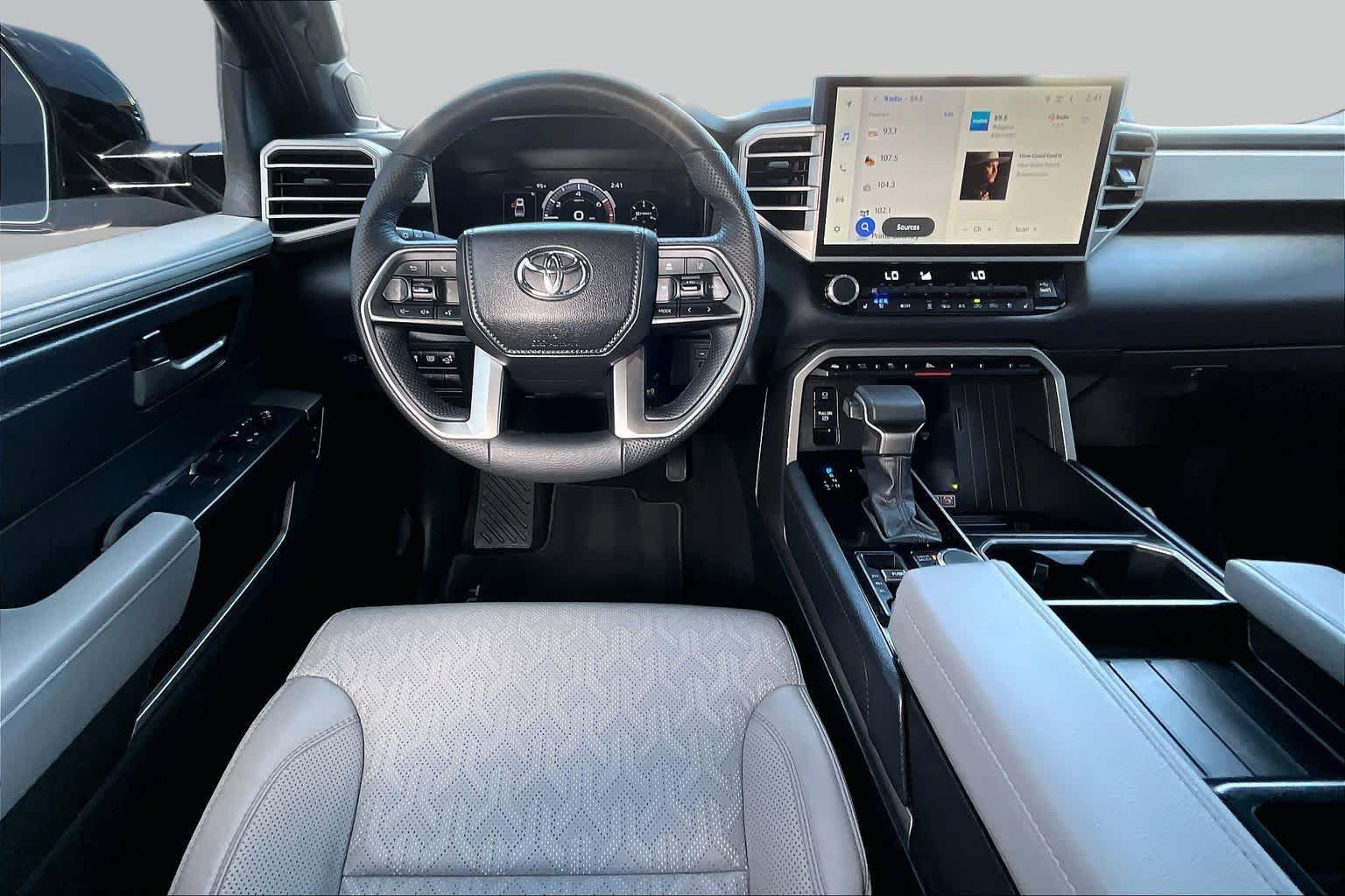 Used 2025 Toyota Tundra Limited AWD/4WD image 6