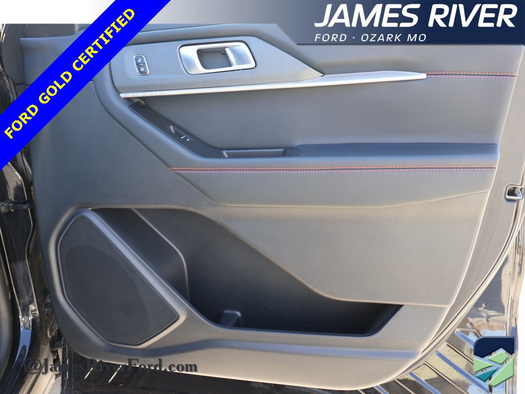 Certified 2025 Ford Explorer ST-Line w/ ST-Line Street Pack image 8