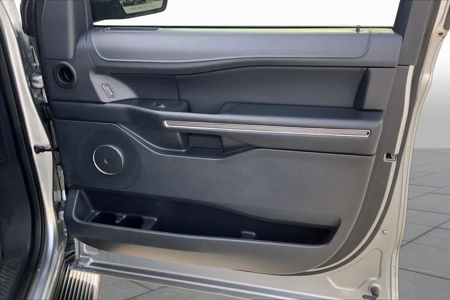 Certified 2022 Ford Expedition XLT RWD image 22