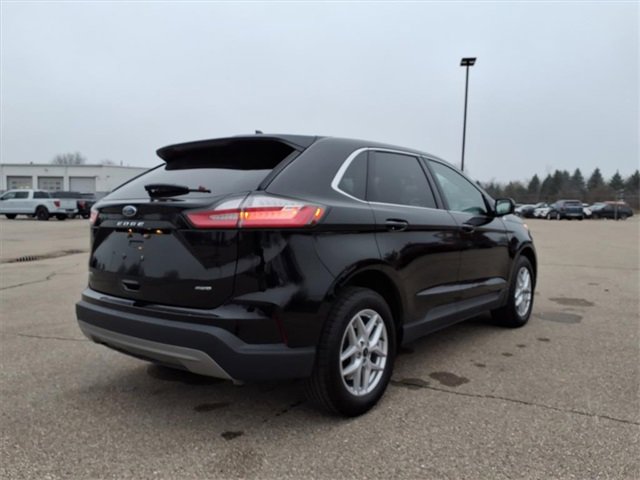 Certified 2024 Ford Edge SEL w/ Convenience Package image 6