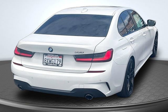Used 2020 BMW 330i Sedan w/ M Sport Package RWD image 13