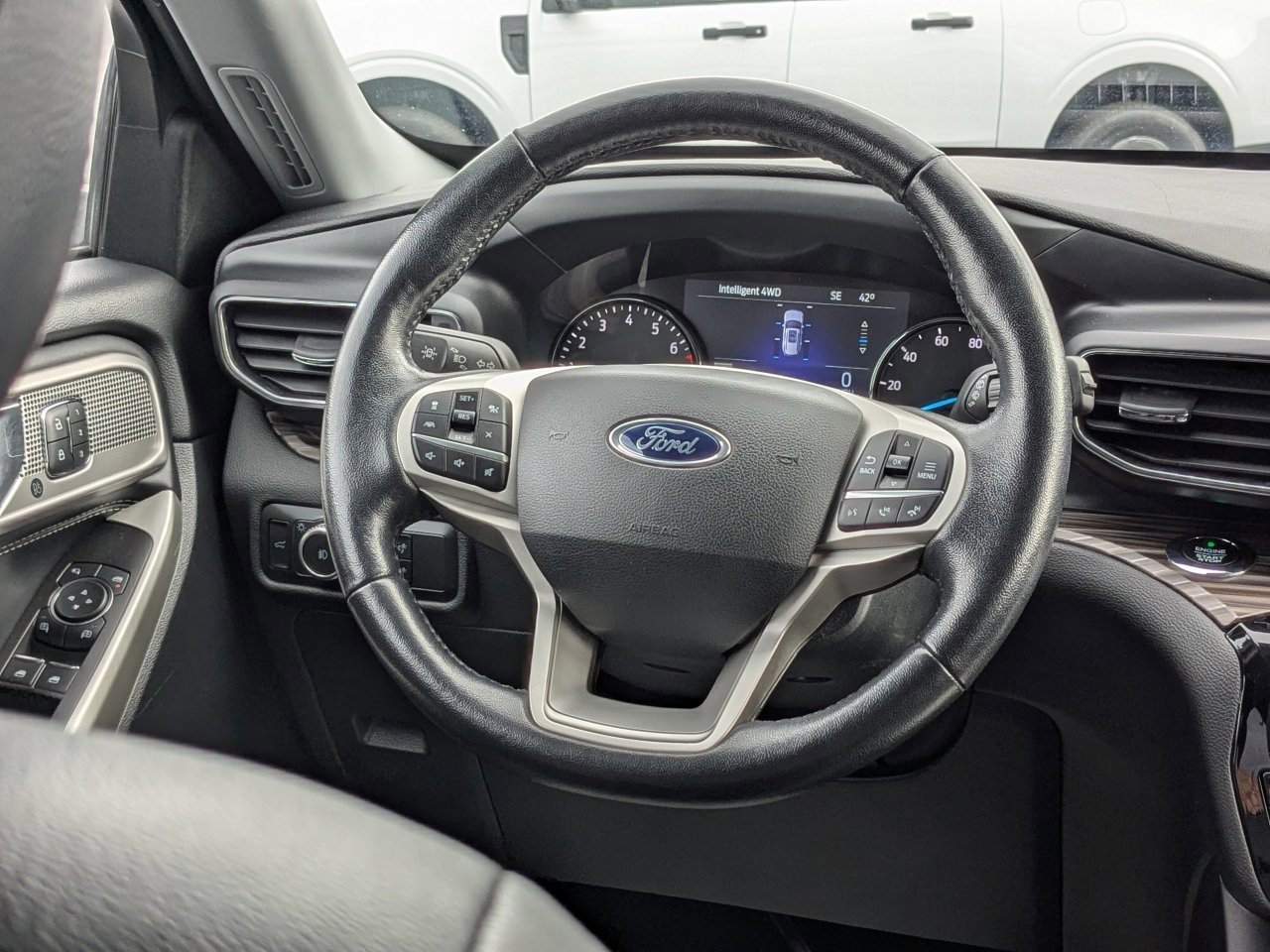 Certified 2021 Ford Explorer Limited w/ Equipment Group 301A image 21