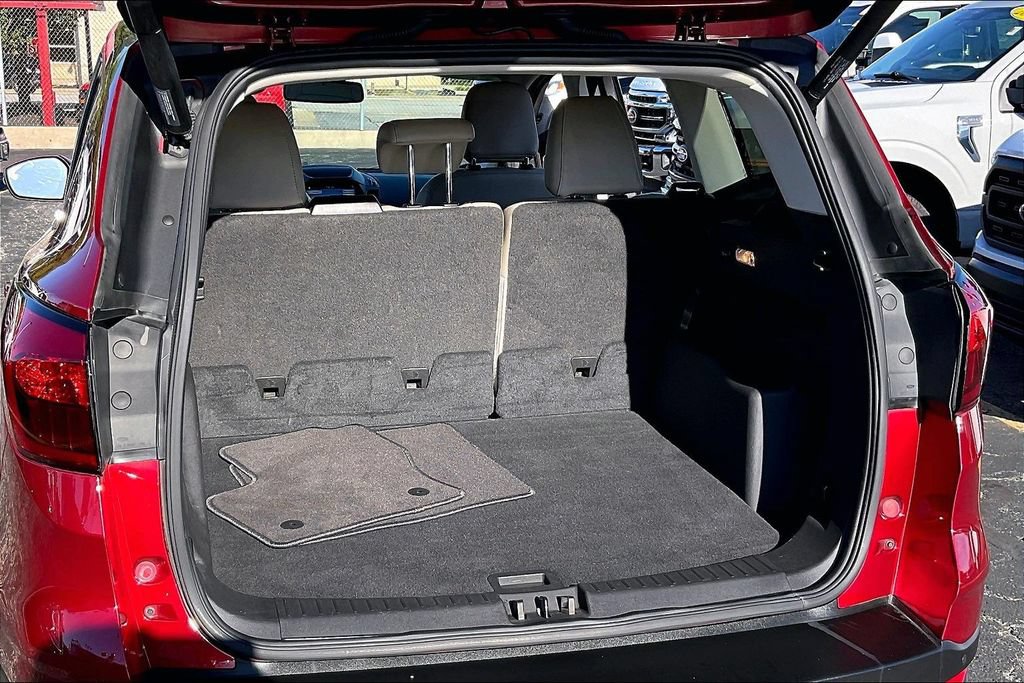 Certified 2019 Ford Escape Titanium AWD/4WD image 28