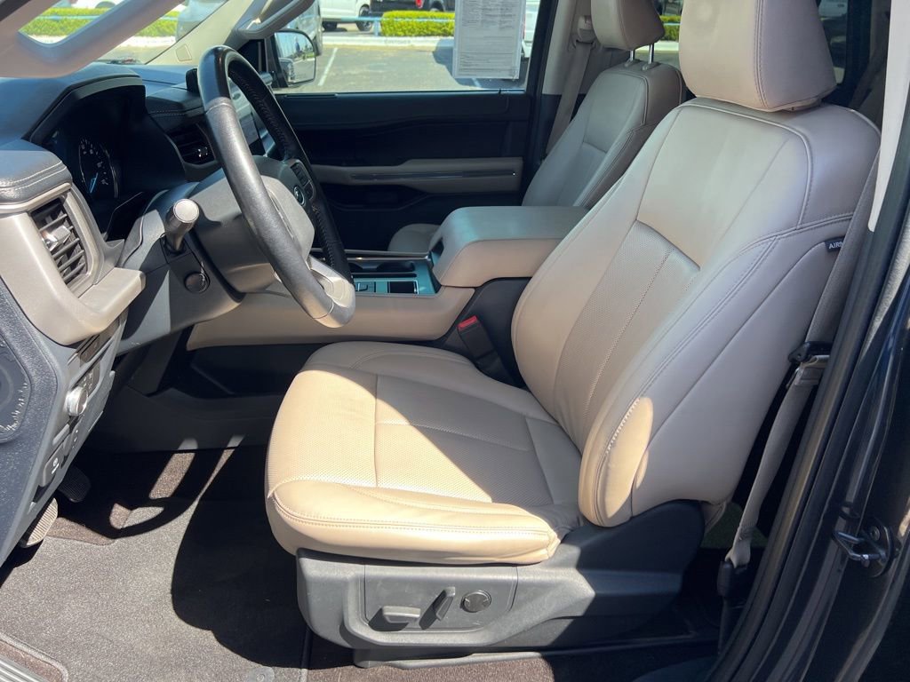 Certified 2022 Ford Expedition XLT image 24