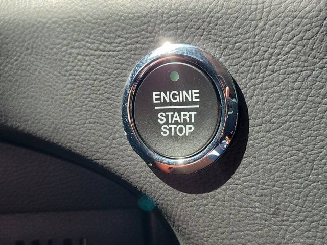 Certified 2020 Ford Edge SE FWD image 30