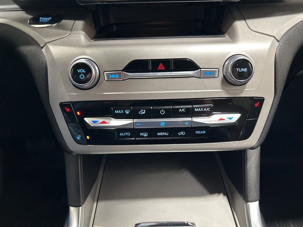 Certified 2023 Ford Explorer XLT w/ Equipment Group 202A image 21