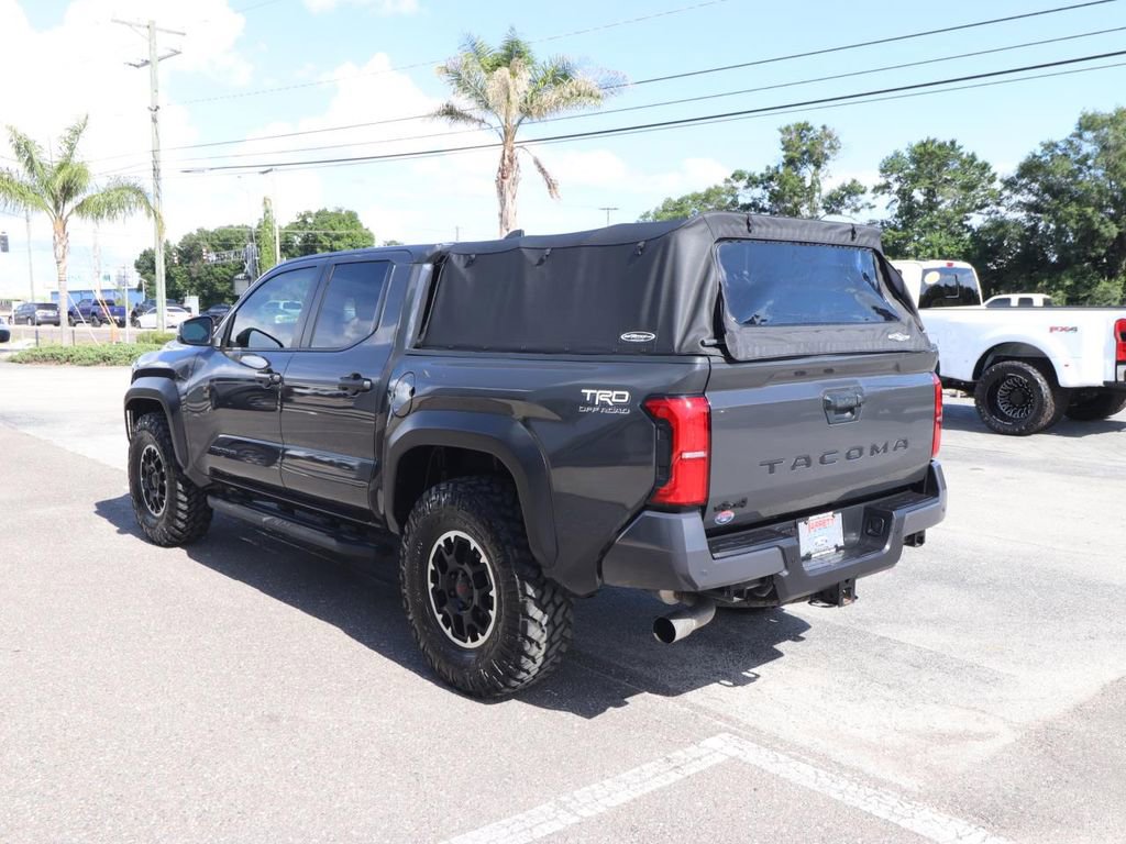 Used 2026 Toyota Tacoma TRD Off-Road w/ TRD Off Road Upgrade Package AWD/4WD image 10