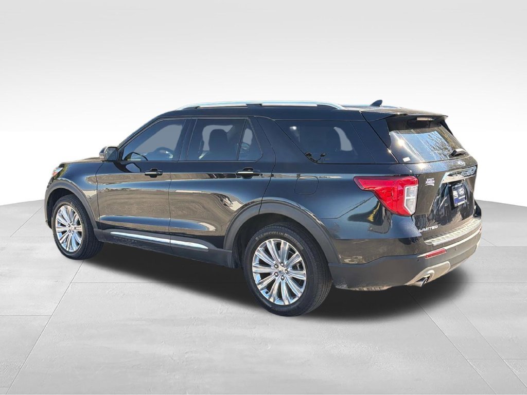Certified 2023 Ford Explorer Limited w/ Limited Technology Package AWD/4WD image 6