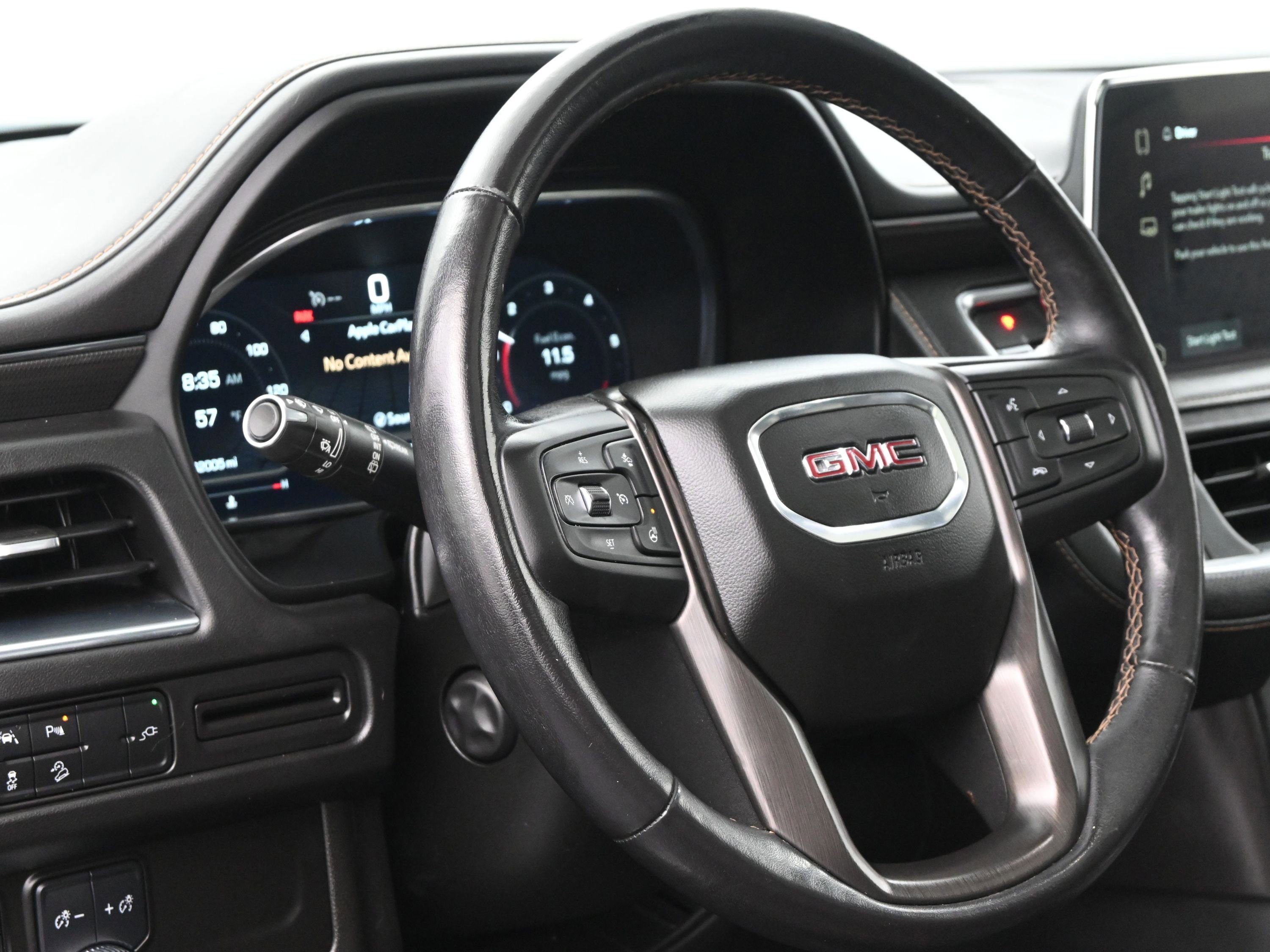 Used 2022 GMC Yukon XL AT4 image 41