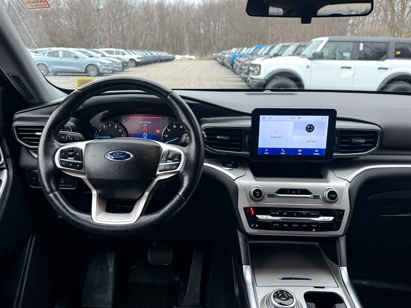 Certified 2022 Ford Explorer XLT w/ Equipment Group 202A image 25