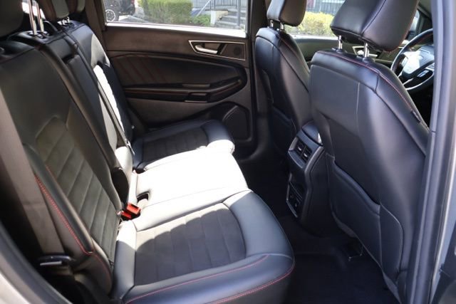 Certified 2022 Ford Edge ST-Line AWD/4WD image 25
