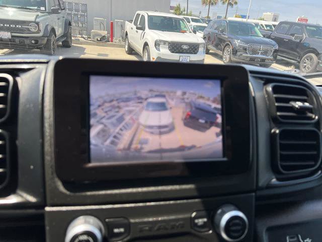 Used 2025 RAM ProMaster 2500 w/ Convenience Group FWD image 18