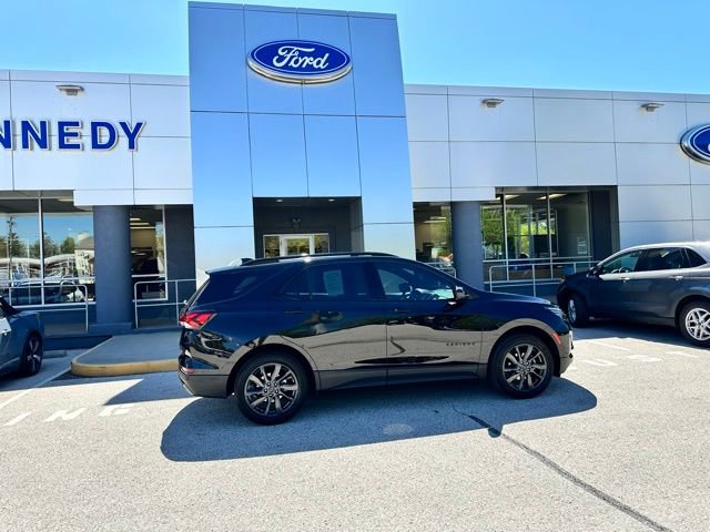 Used 2023 Chevrolet Equinox RS AWD/4WD image 24