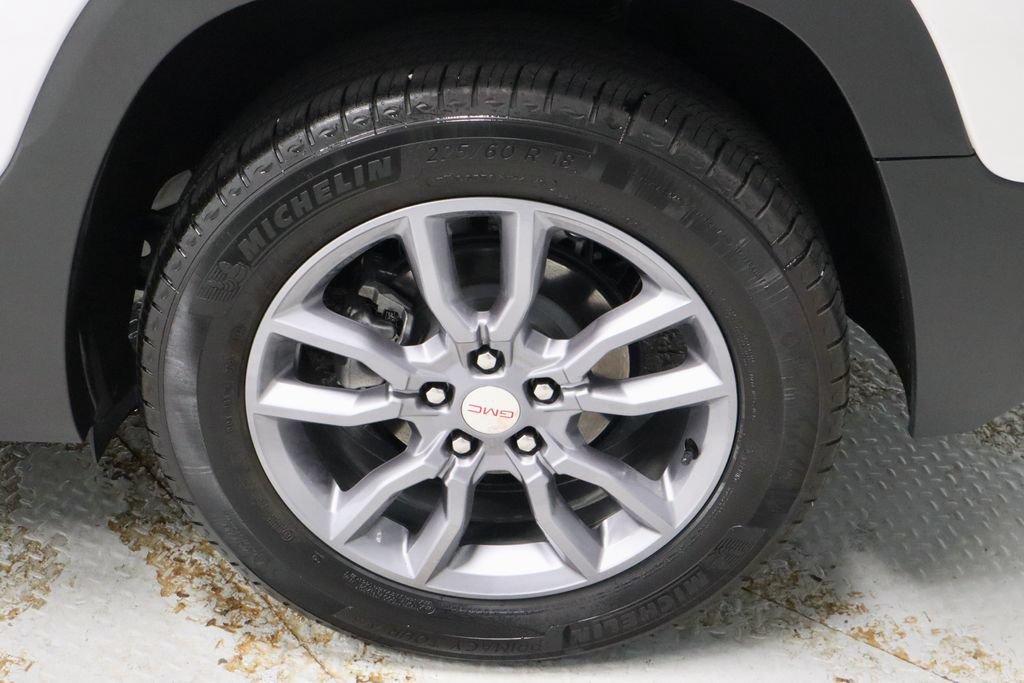 Used 2023 GMC Terrain SLT AWD/4WD image 19