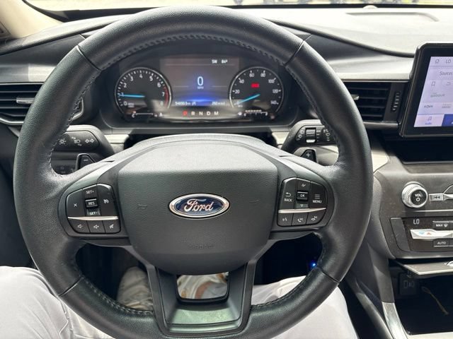Certified 2020 Ford Explorer XLT w/ Equipment Group 202A RWD image 9
