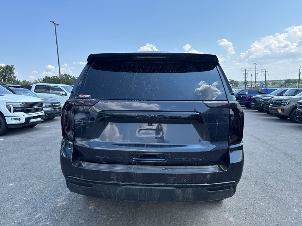 Used 2024 GMC Yukon Denali AWD/4WD image 6