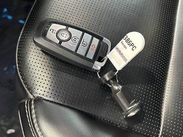 Certified 2024 Ford Escape Platinum AWD/4WD image 32