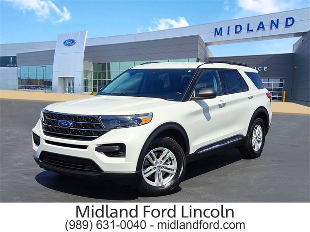 Certified 2022 Ford Explorer XLT w/ Class IV Trailer Tow Package image 4