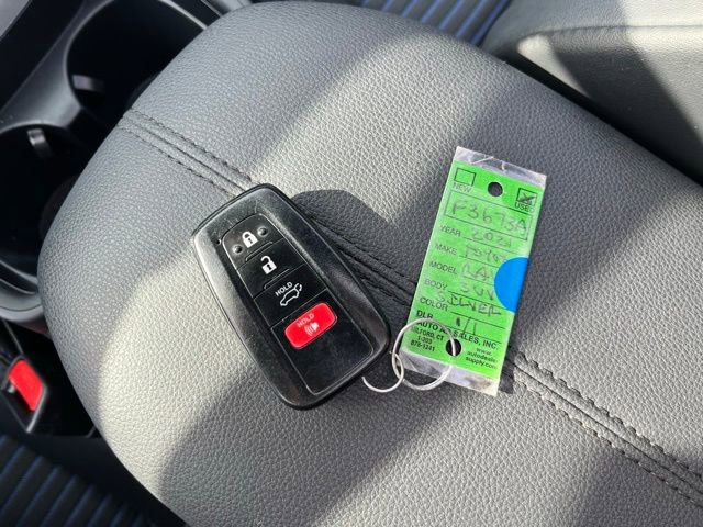 Used 2021 Toyota RAV4 XSE AWD/4WD image 38