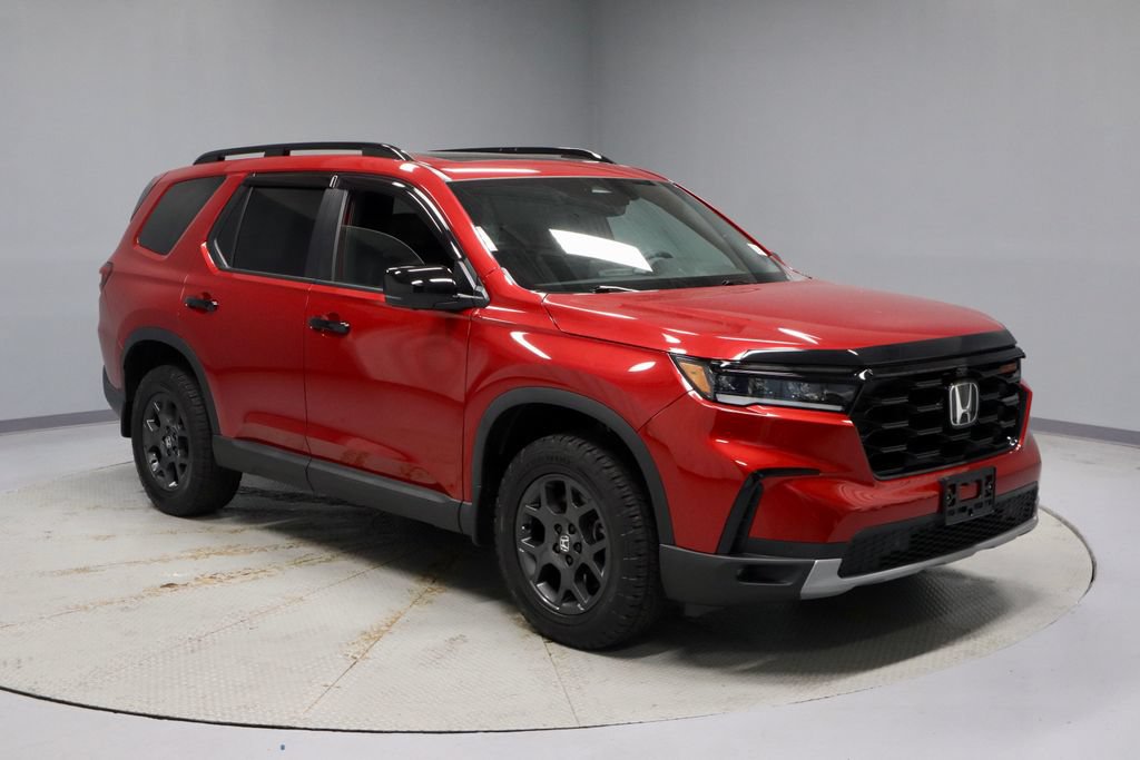 Used 2025 Honda Pilot TrailSport
