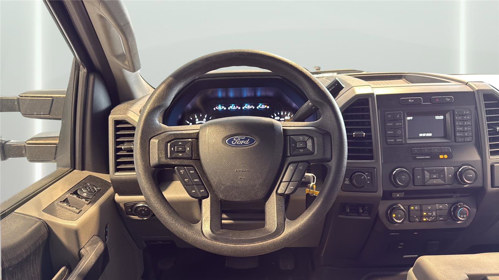 Certified 2018 Ford F250 XL w/ STX Appearance Package image 11