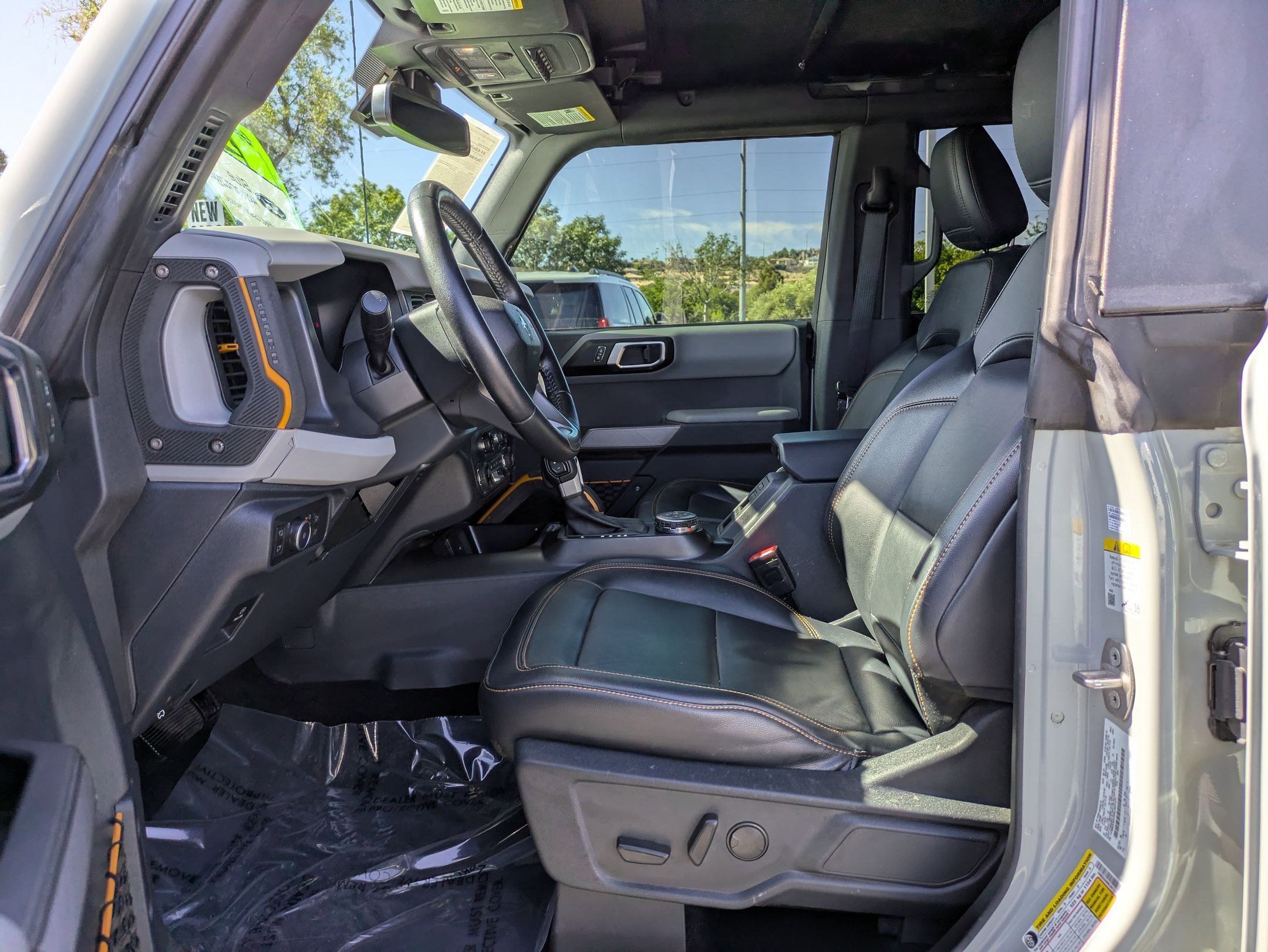 Certified 2022 Ford Bronco Badlands AWD/4WD image 16