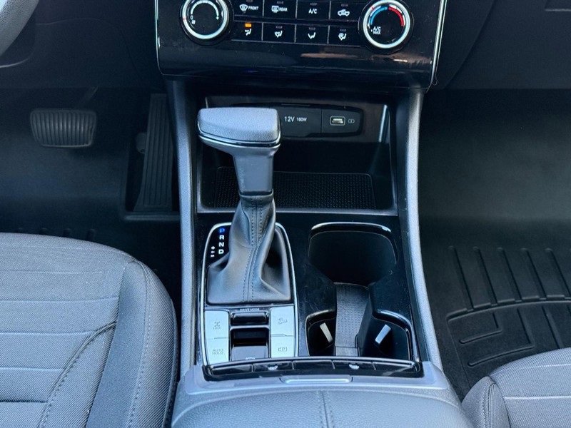 Used 2022 Hyundai Santa Cruz SEL image 12