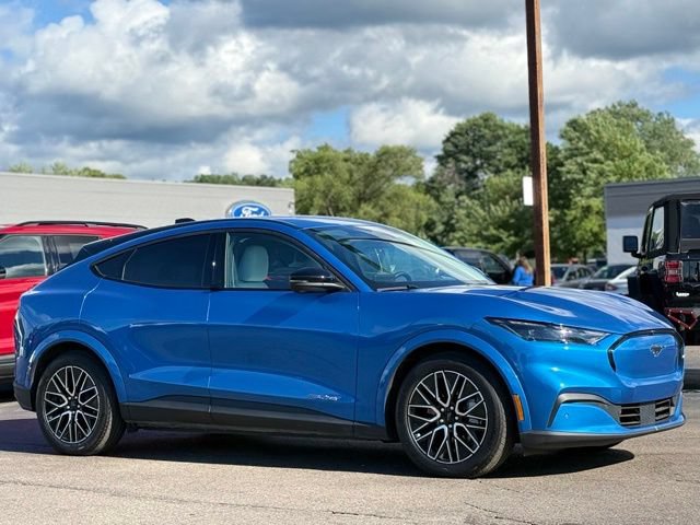 Certified 2025 Ford Mustang Mach-E Premium AWD/4WD image 38