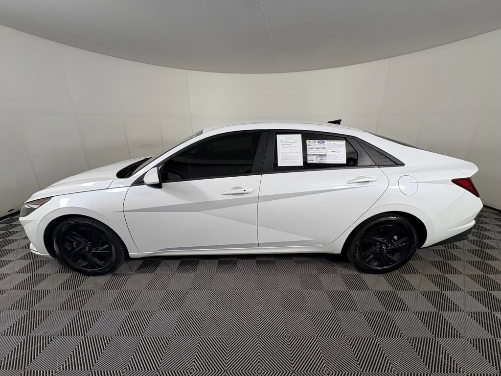 Used 2022 Hyundai Elantra SEL w/ Convenience Package image 4
