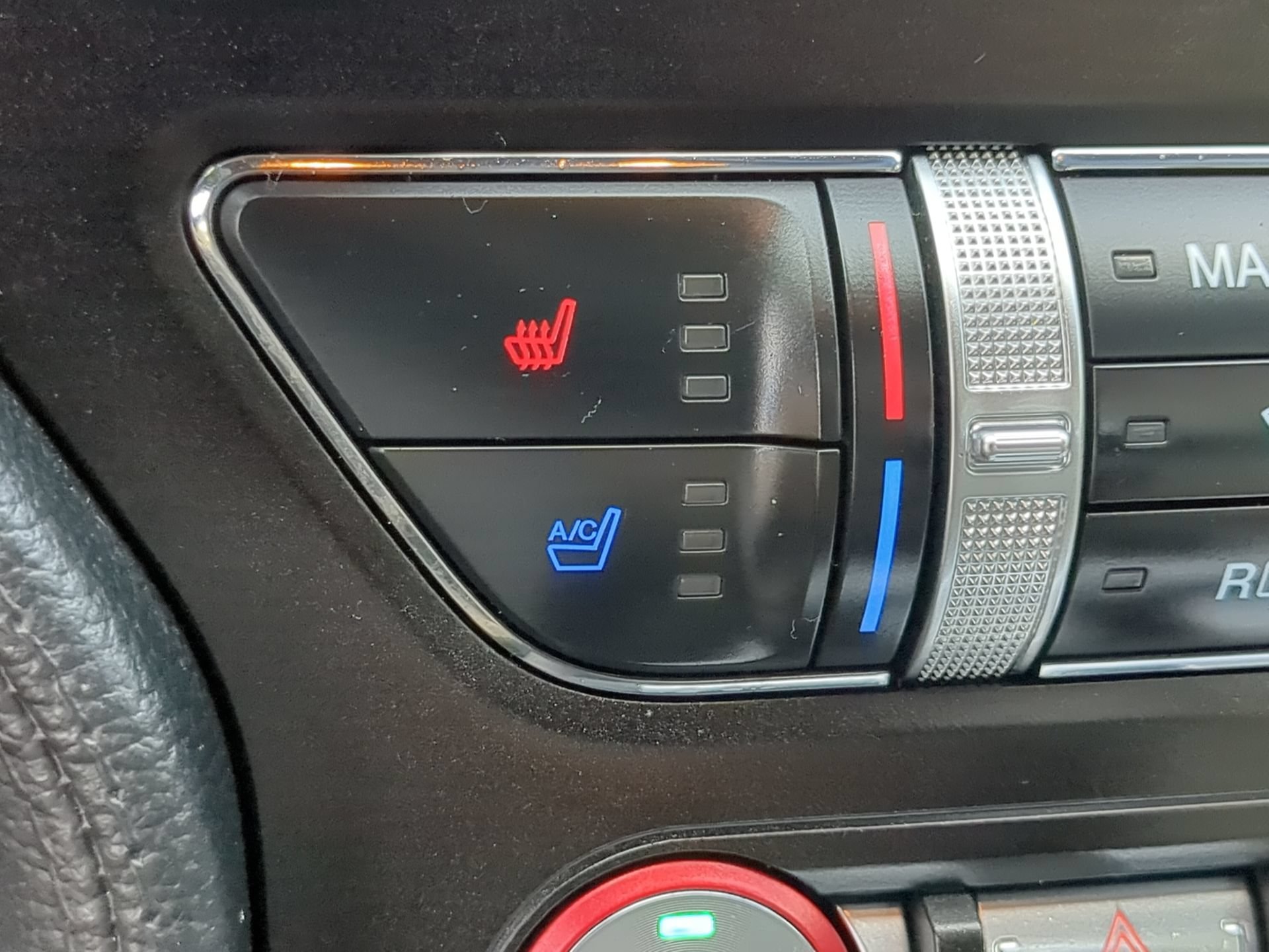 Certified 2020 Ford Mustang Premium RWD image 59
