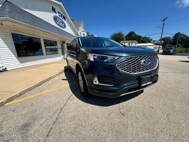 Certified 2024 Ford Edge SEL w/ Convenience Package AWD/4WD image 4