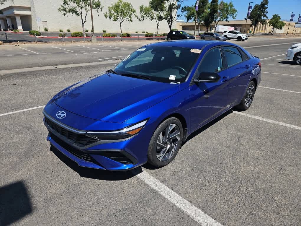 Used 2025 Hyundai Elantra Sport FWD video 1