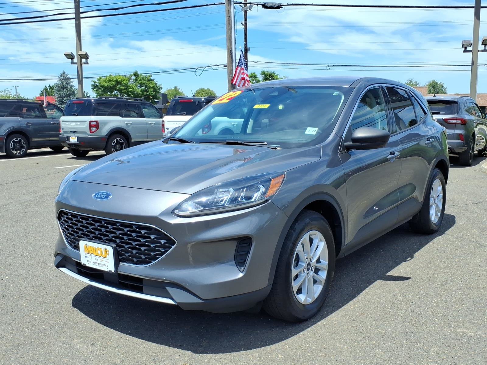 Certified 2022 Ford Escape SE w/ Convenience Package AWD/4WD image 3
