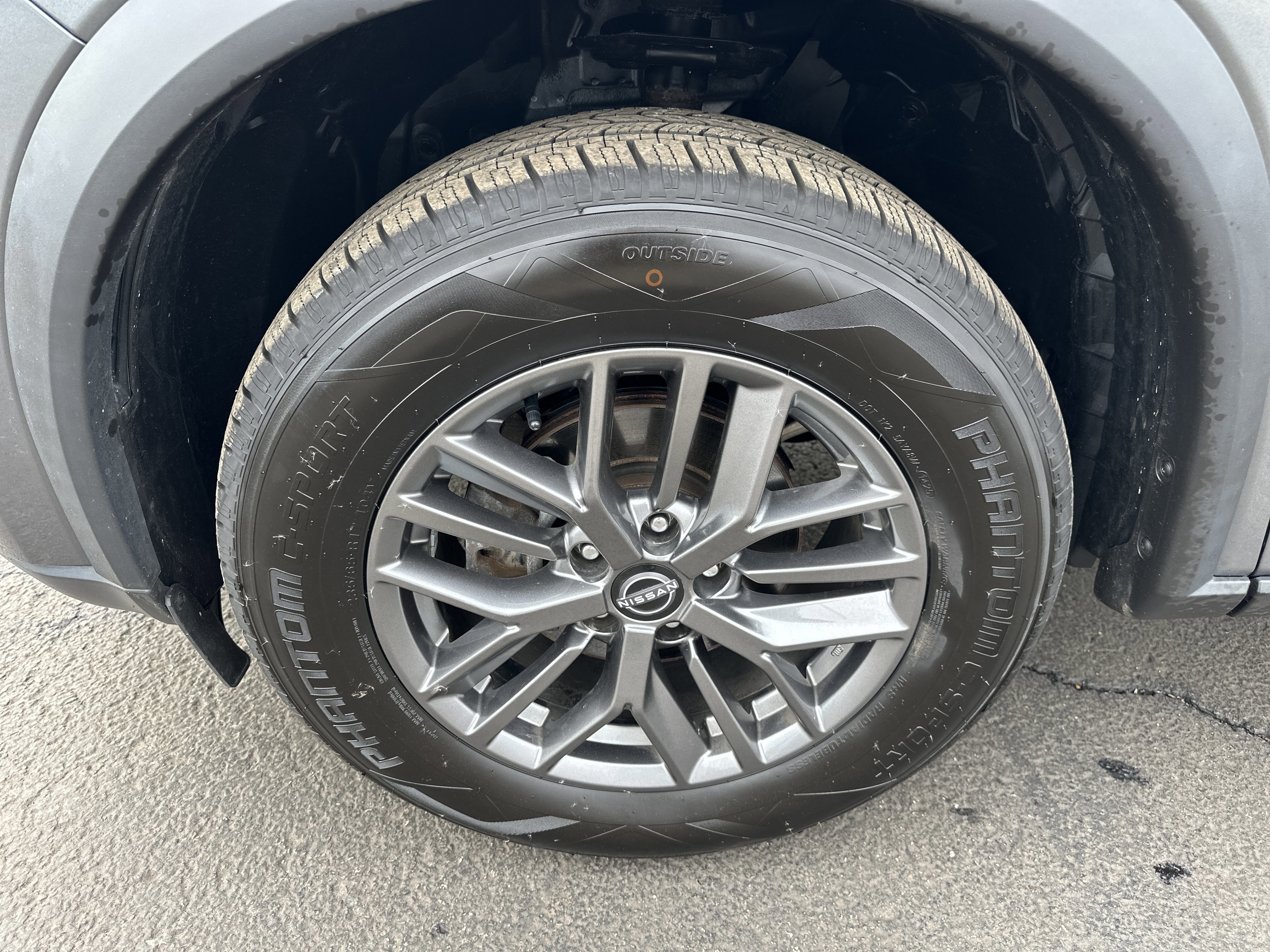 Used 2023 Nissan Rogue S image 13