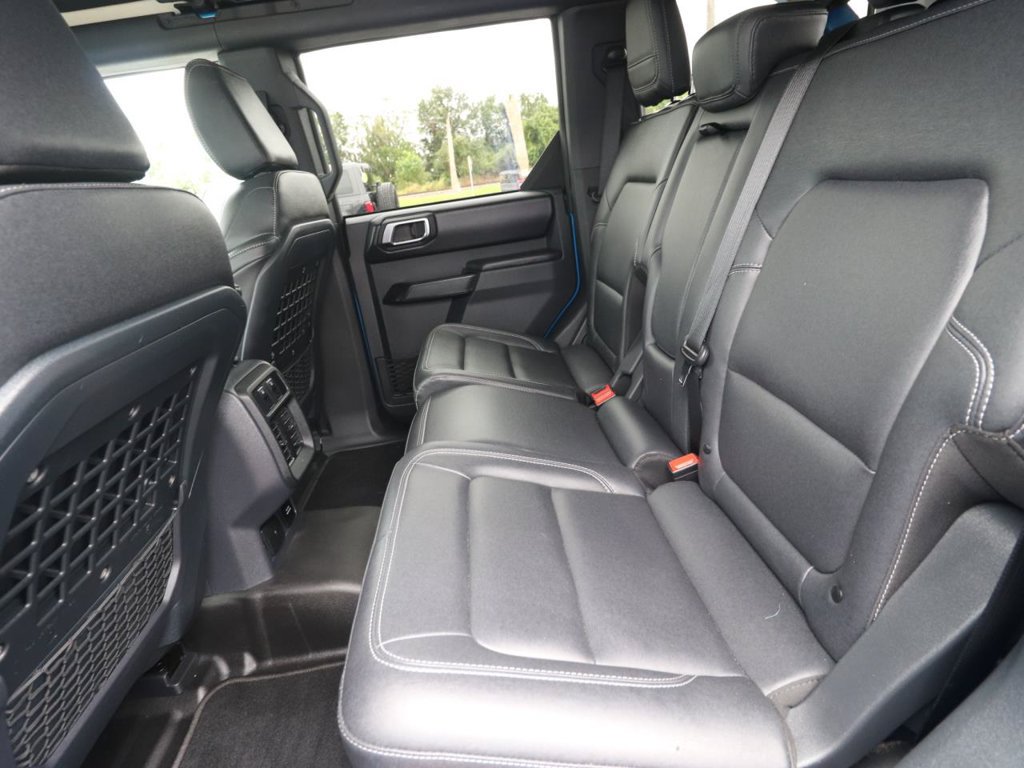 Certified 2025 Ford Bronco Badlands AWD/4WD image 9