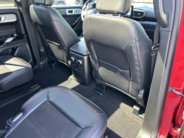 Certified 2024 Ford Explorer ST-Line w/ Class IV Trailer Tow Package AWD/4WD image 27