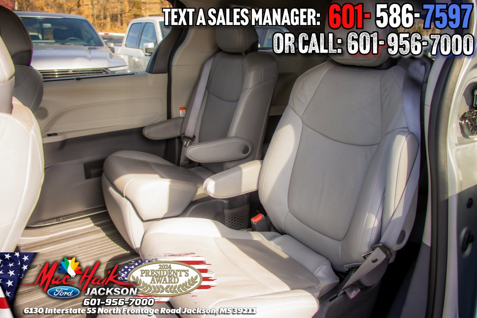 Used 2022 Toyota Sienna Limited image 10