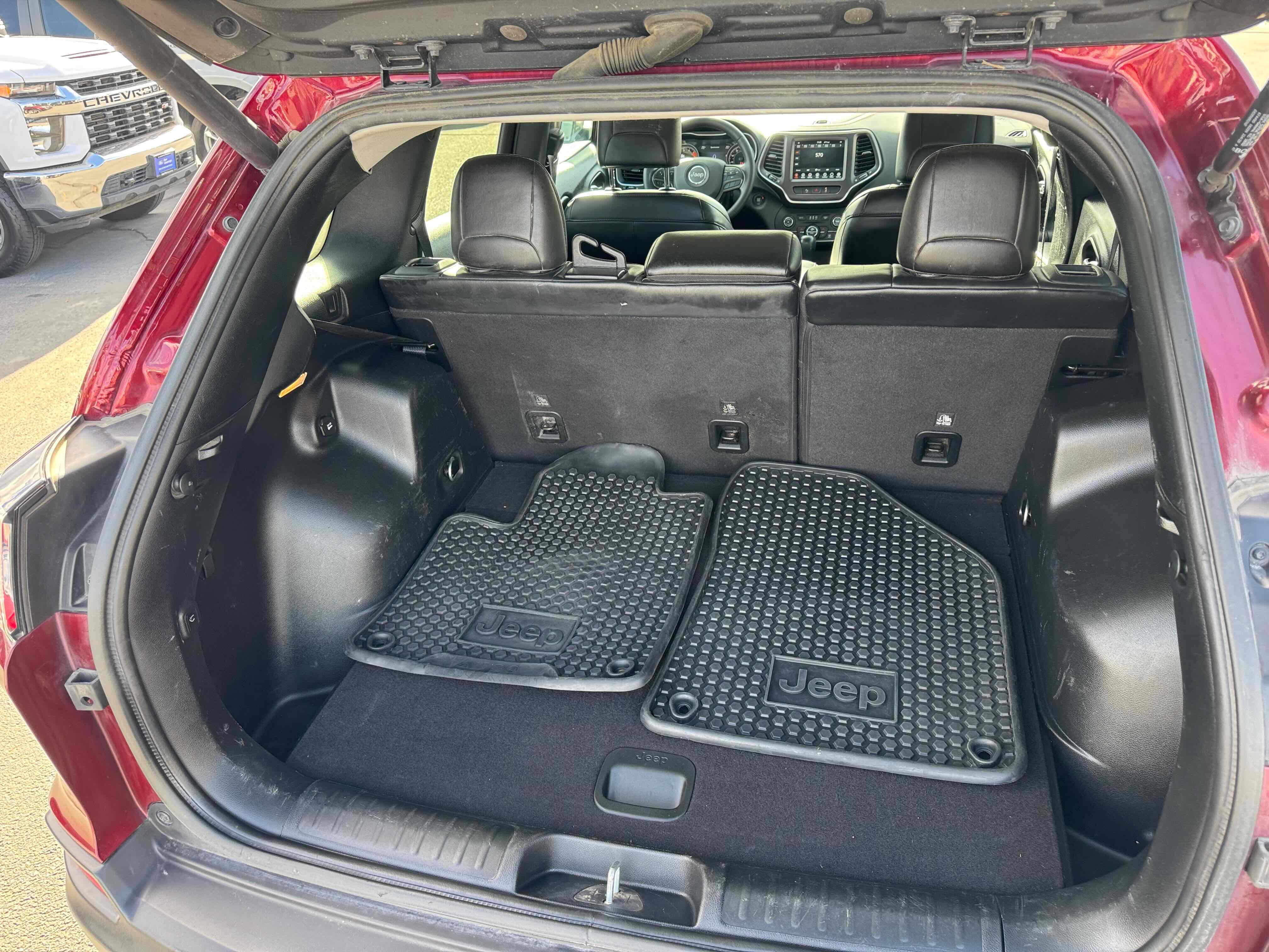 Used 2021 Jeep Cherokee Trailhawk w/ Comfort/Convenience Group image 28