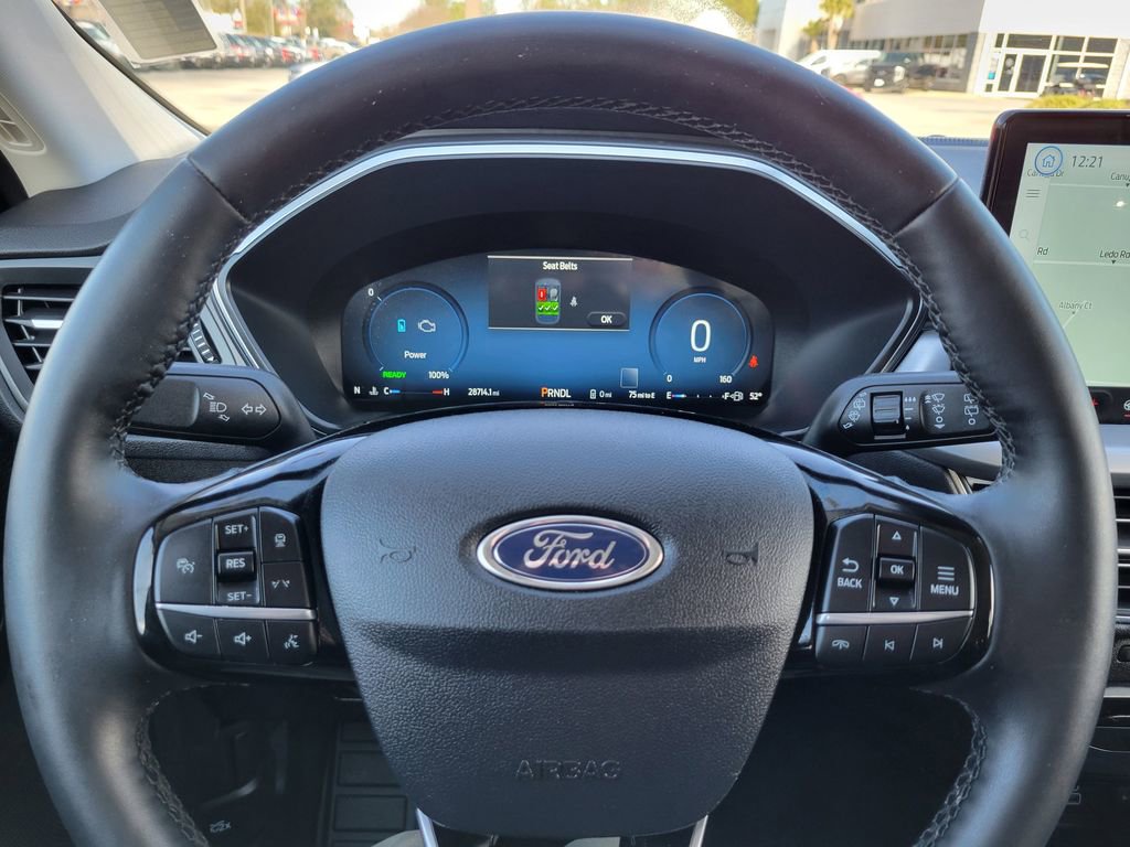 Certified 2025 Ford Escape SE w/ PHEV Premium Package image 34
