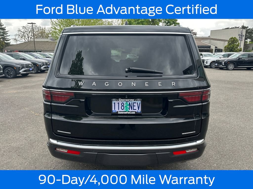 Used 2022 Jeep Wagoneer Series III w/ Premium Group I AWD/4WD image 6