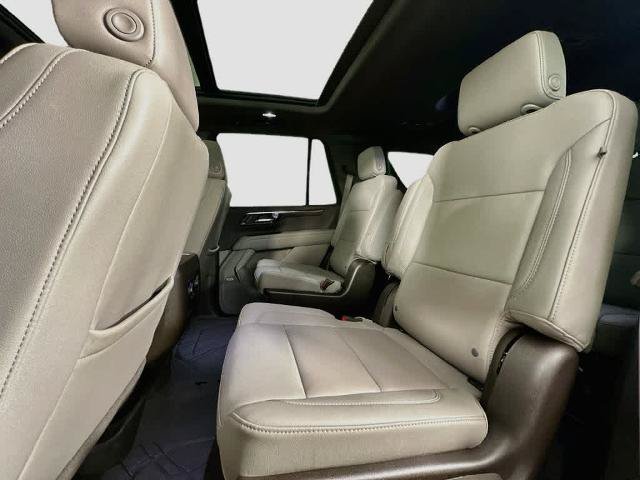 Used 2025 Chevrolet Tahoe Z71 w/ Z71 Off-Road Package AWD/4WD image 14