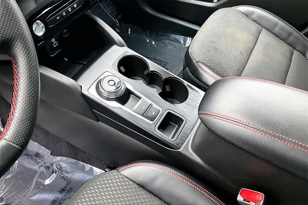 Certified 2023 Ford Escape ST-Line Select w/ Tech Pack #2 image 16