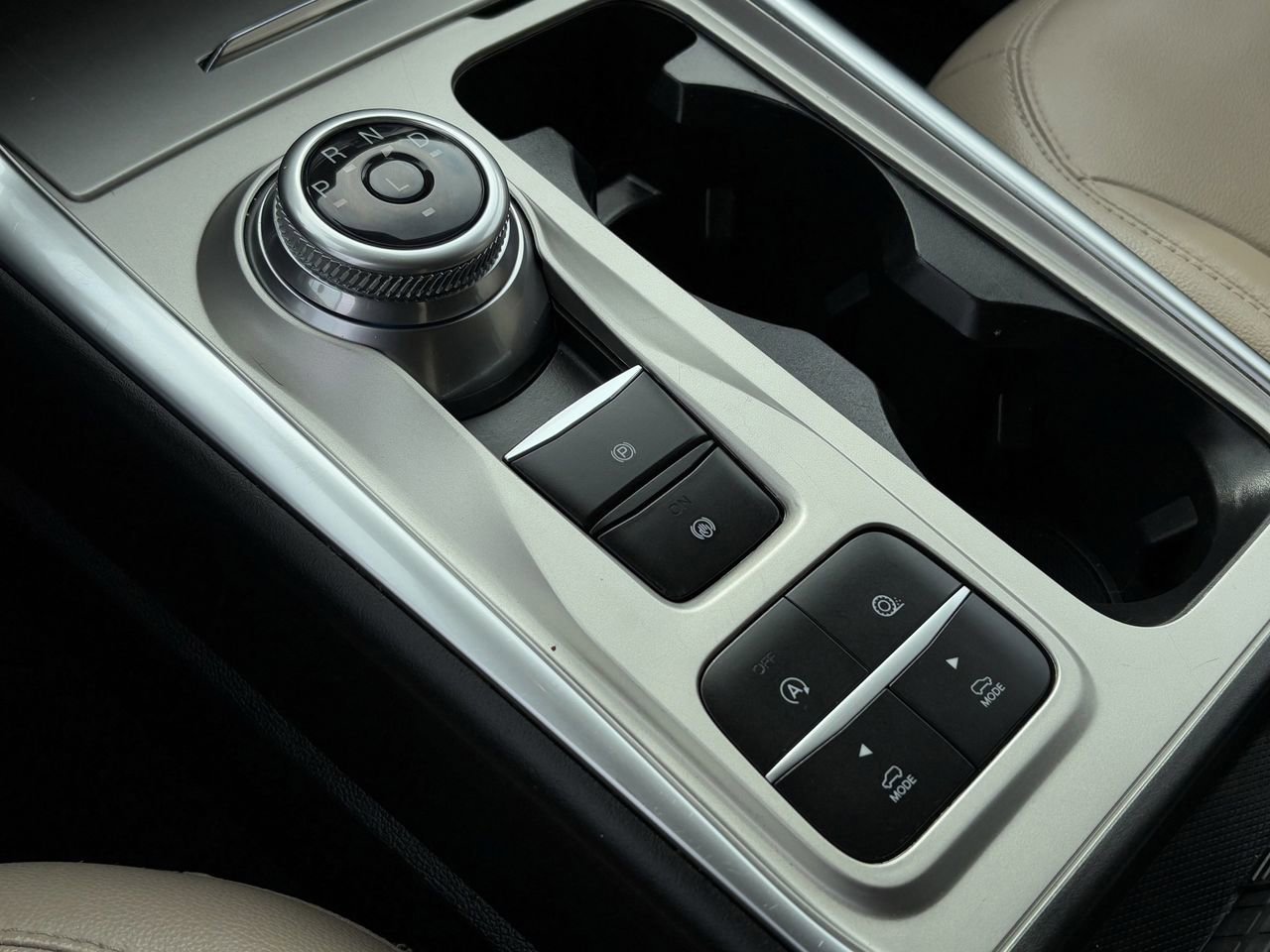 Certified 2023 Ford Explorer Limited image 19