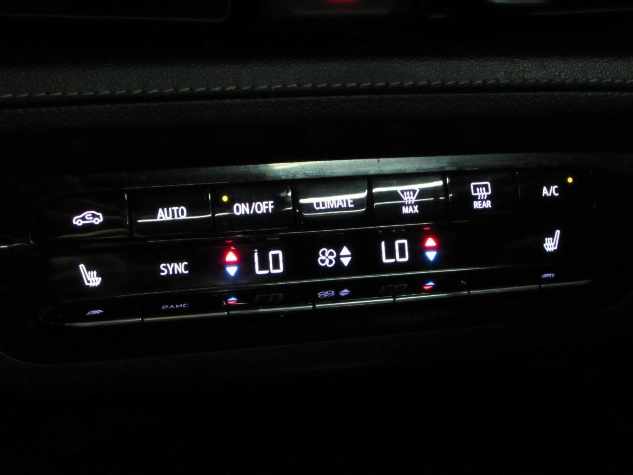 Used 2023 Buick Envision Essence w/ Sport Touring Package AWD/4WD image 30