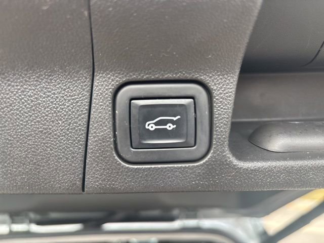 Used 2023 GMC Acadia SLT image 5