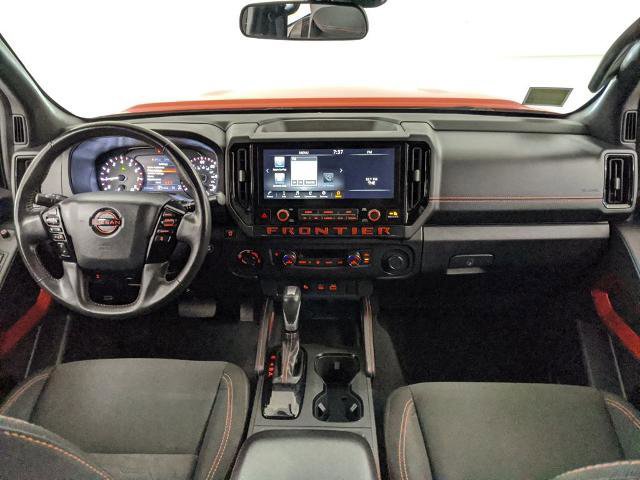 Used 2025 Nissan Frontier PRO-4X image 8