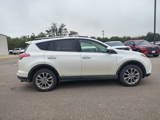 Used 2017 Toyota RAV4 Limited w/ Advanced Technology Package AWD/4WD image 6