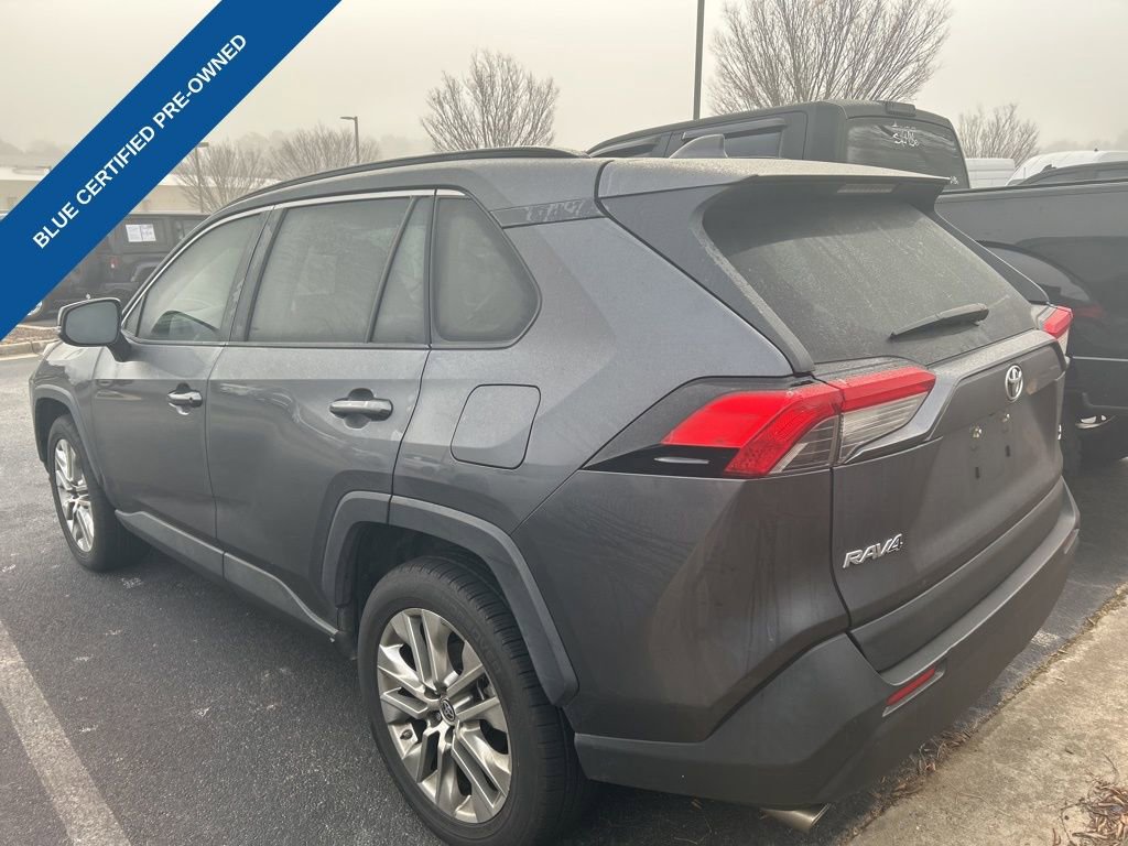Used 2019 Toyota RAV4 XLE Premium image 10
