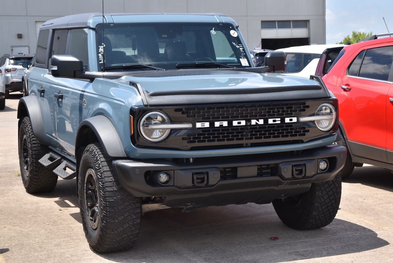 Certified 2023 Ford Bronco Wildtrak AWD/4WD image 4