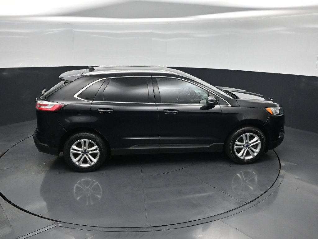 Certified 2019 Ford Edge SEL w/ Equipment Group 201A AWD/4WD image 40